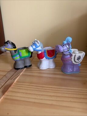 Little people horses Cinderella Avon, Robin Hood, and sir lance-a-little